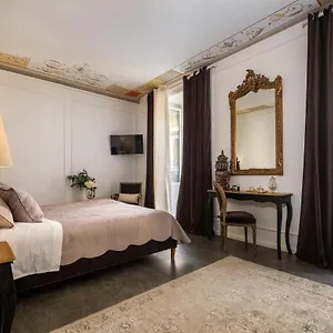 https://exclusive-rooms-palazzo-natoli.sicilyhotelsitaly.net