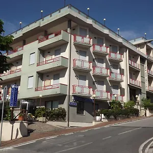 https://hotel-cristina-chianciano-terme.it-tuscanyhotel.com