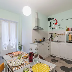 https://vino-e-vinili.it-romehotels.com