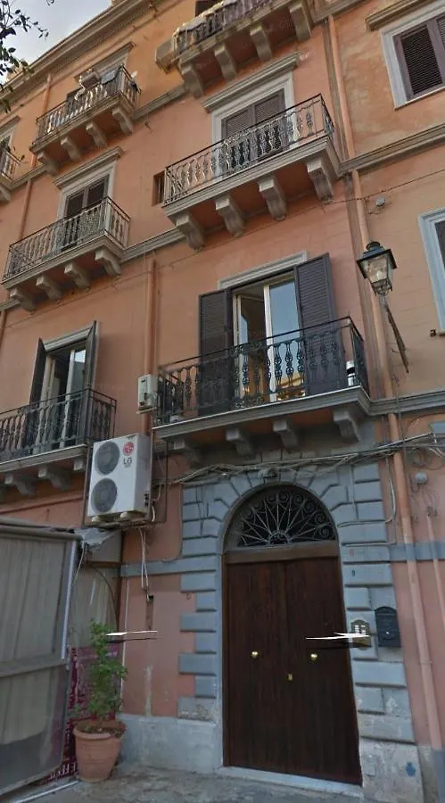 Bed and Breakfast Palermo Centro Venere 0*,  Italia